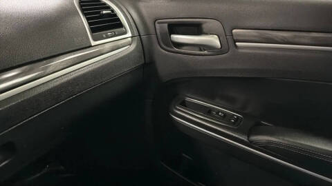 2018 Chrysler 300 Touring