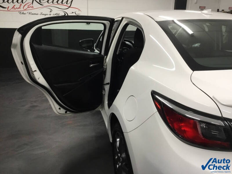 2019 Toyota Yaris LE