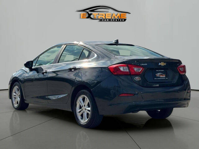 2018 Chevrolet Cruze for sale at Extreme Car Center in Detroit, MI