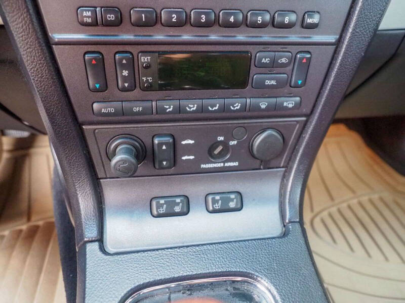 2003 Ford Thunderbird