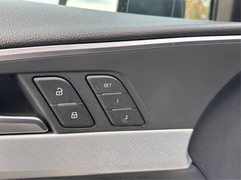 2017 Audi A4 2.0T quattro Premium