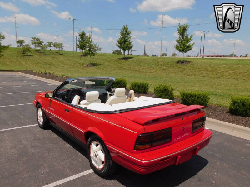 1992 Pontiac Sunbird SE