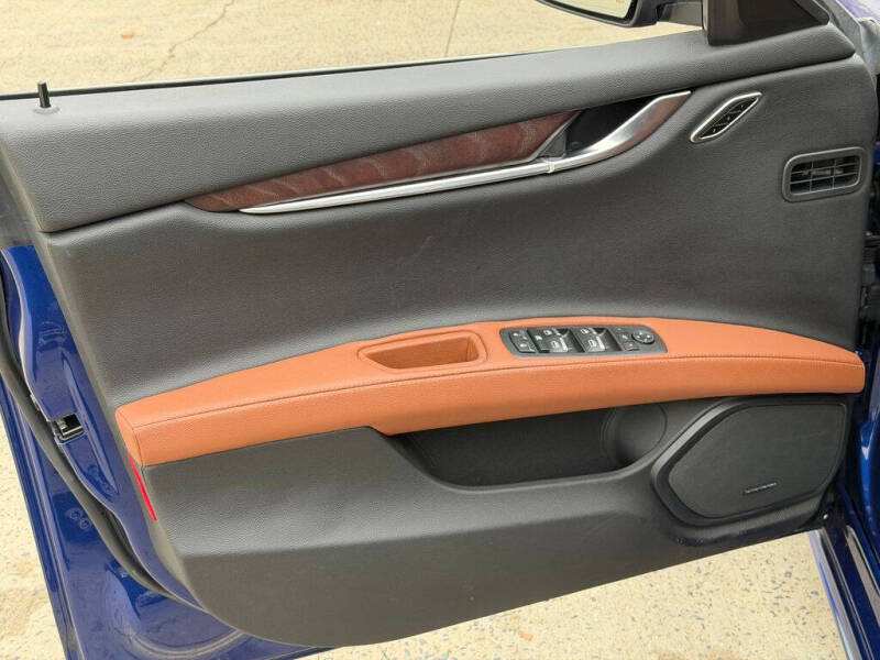 2022 Maserati Ghibli Modena Q4