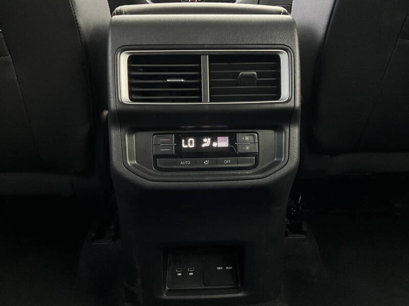 2025 Volkswagen Atlas SE 4Motion