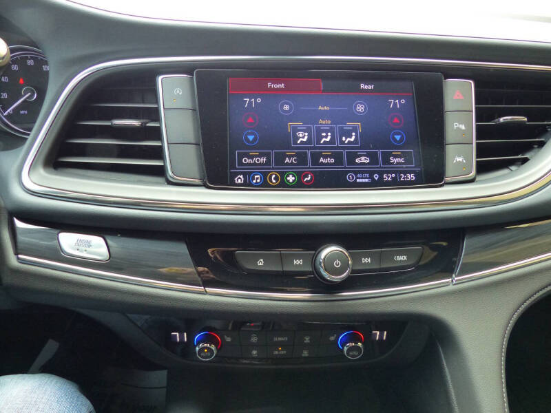 2023 Buick Enclave Essence