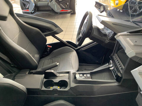 2023 Polaris Slingshot