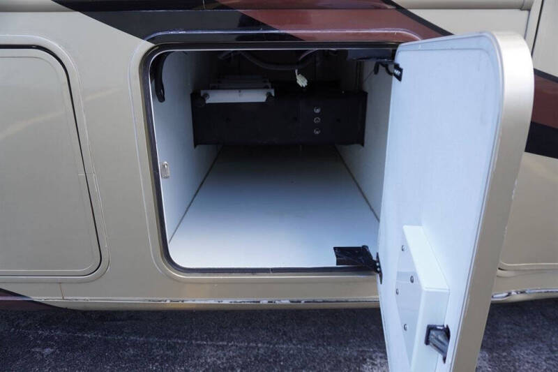 2015 Freightliner XCS Chassis