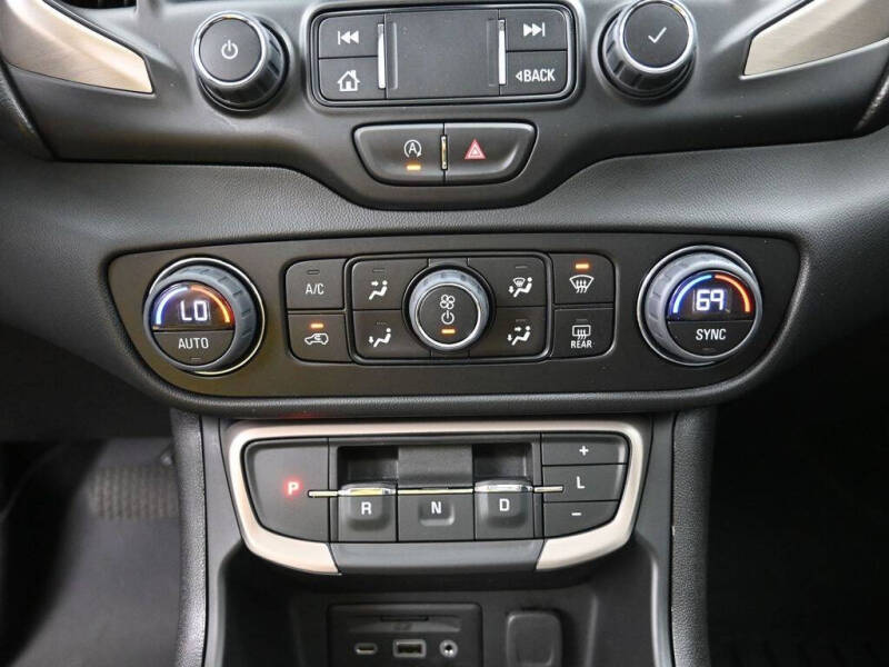 2023 GMC Terrain Denali