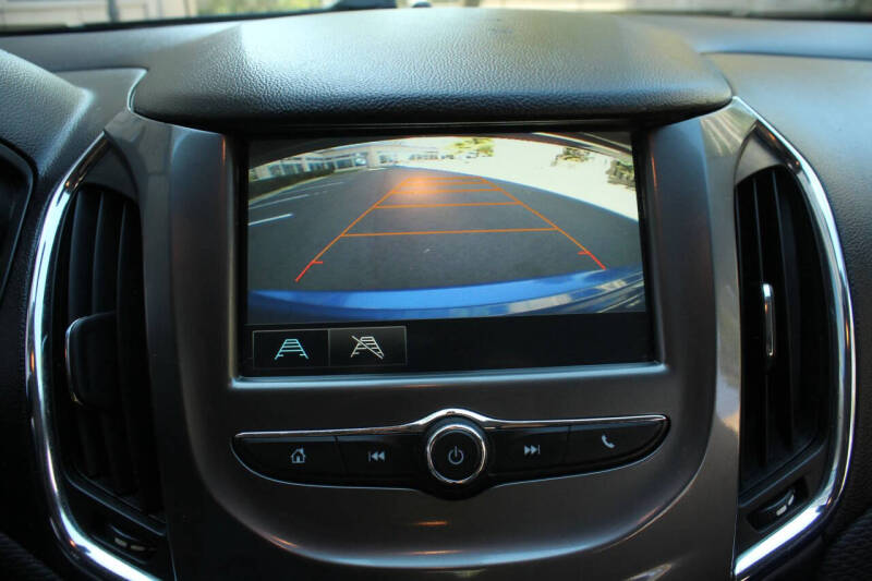 2017 Chevrolet Cruze LT Auto