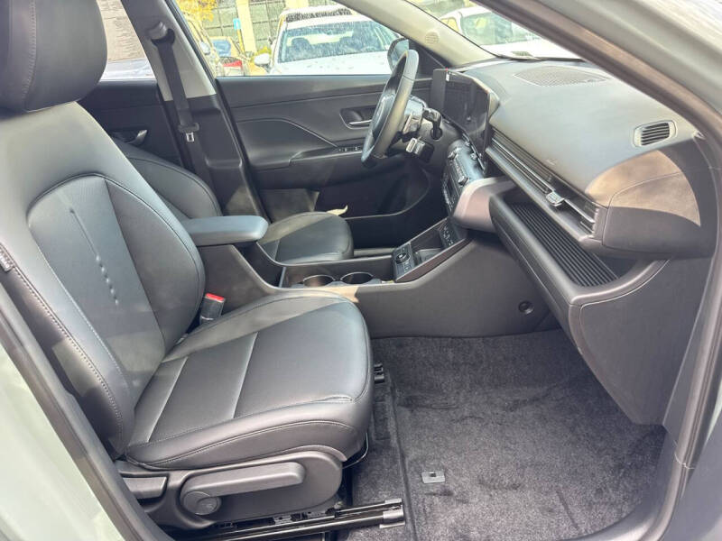 2026 Hyundai Kona SEL Premium