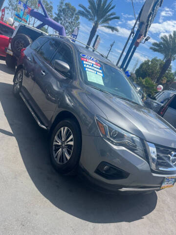 2019 Nissan Pathfinder SL