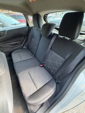 2011 Ford Fiesta SES