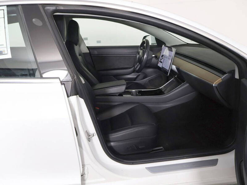 2018 Tesla Model 3 Mid Range