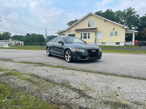 2009 Audi A5 for sale at CR Auto Sales LLC in Jeffersonville IN