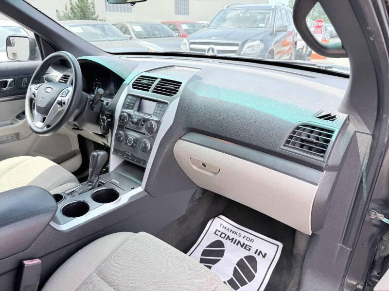 2014 Ford Explorer
