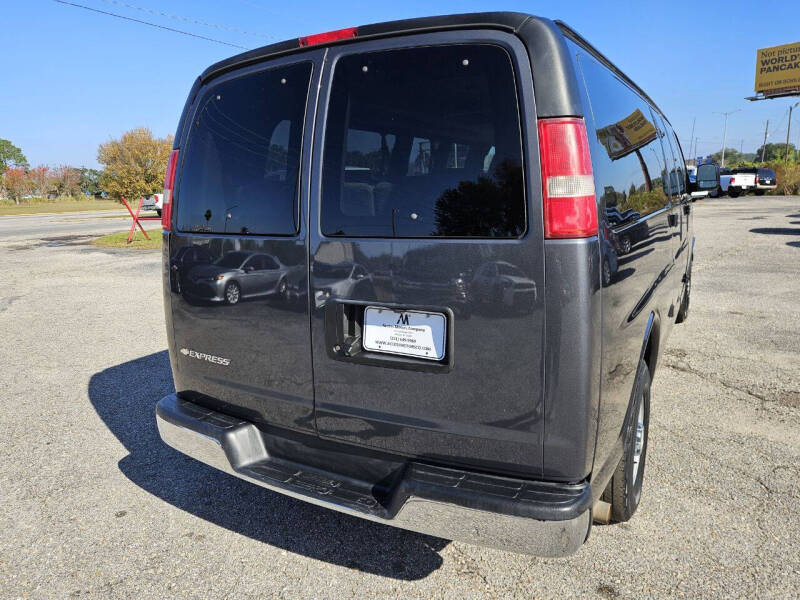 2017 Chevrolet Express LT 3500