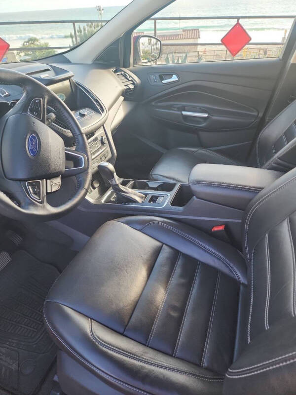 2017 Ford Escape SE