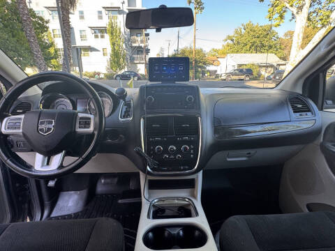 2015 Dodge Grand Caravan SXT Plus