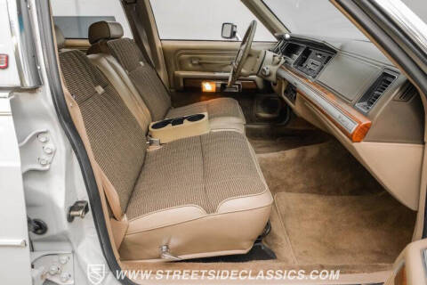 1990 Ford LTD Crown Victoria