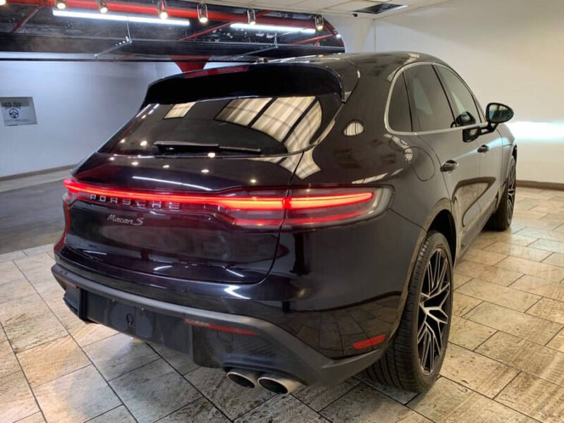 2022 Porsche Macan S