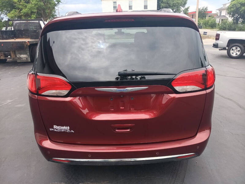2018 Chrysler Pacifica Touring L