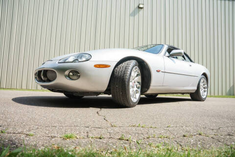 2001 Jaguar XKR