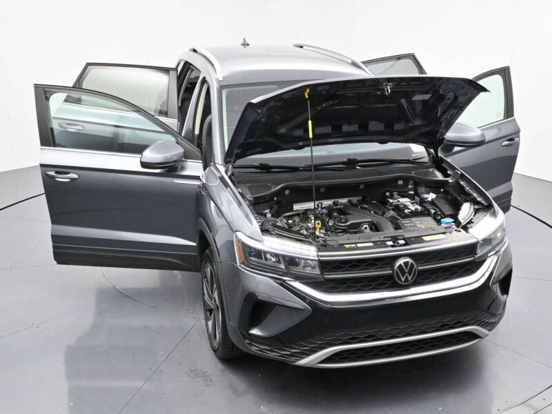 2024 Volkswagen Taos SE 4Motion