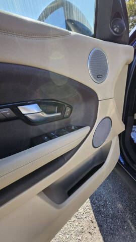 2017 Land Rover Range Rover Evoque SE Premium