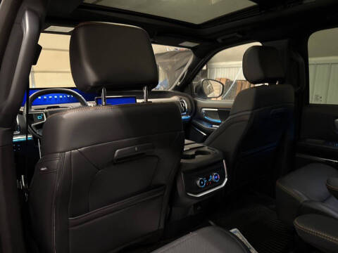 2025 Ford Expedition Tremor