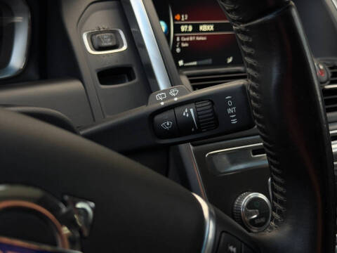 2015 Volvo XC60 T5 Drive-E Premier