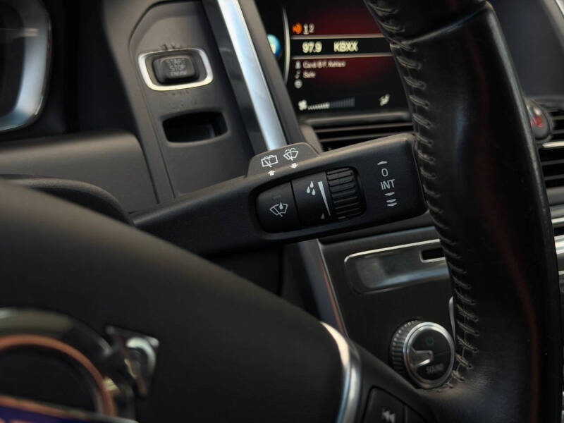 2015 Volvo XC60 T5 Drive-E Premier