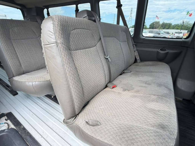 2018 Chevrolet Express LS 3500