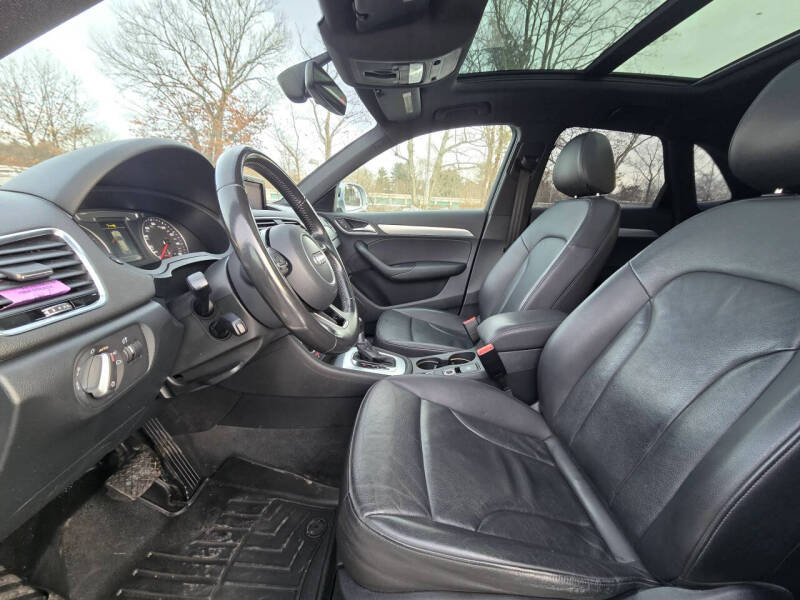 2017 Audi Q3 2.0T quattro Premium Plus