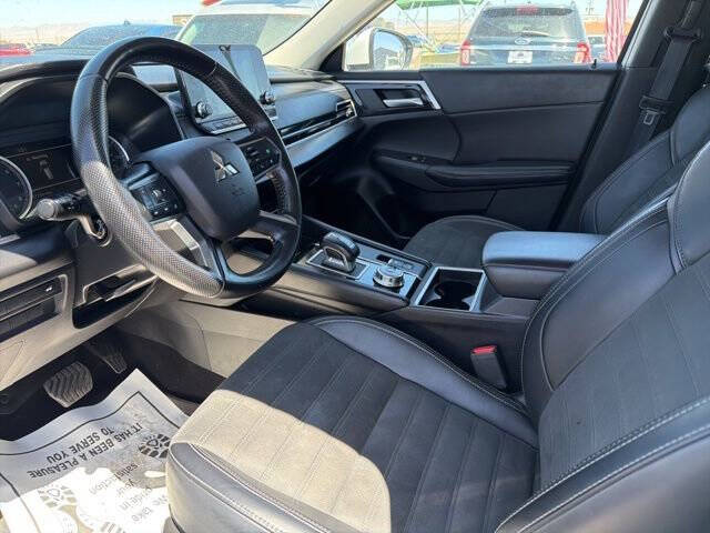2024 Mitsubishi Outlander