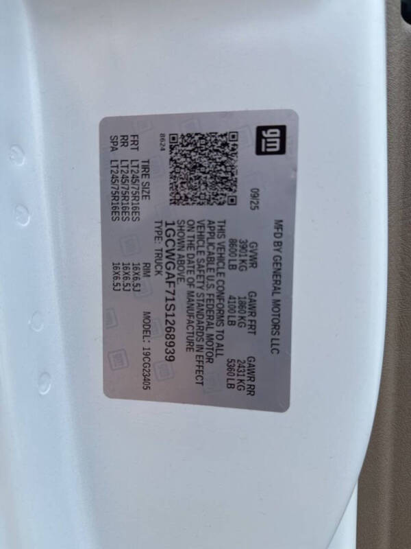 2025 Chevrolet Express 2500