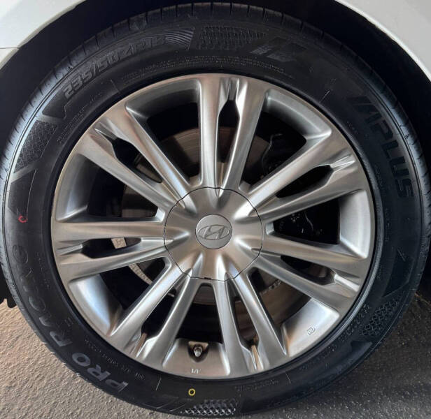 2012 Hyundai Genesis 3.8L V6