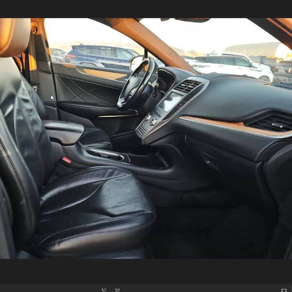 2016 Lincoln MKC Select