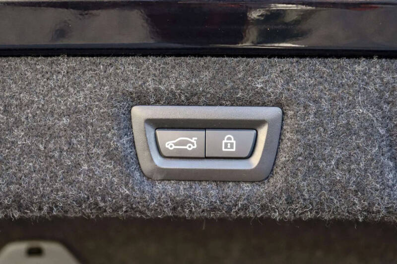 2021 BMW 5 Series M550i xDrive