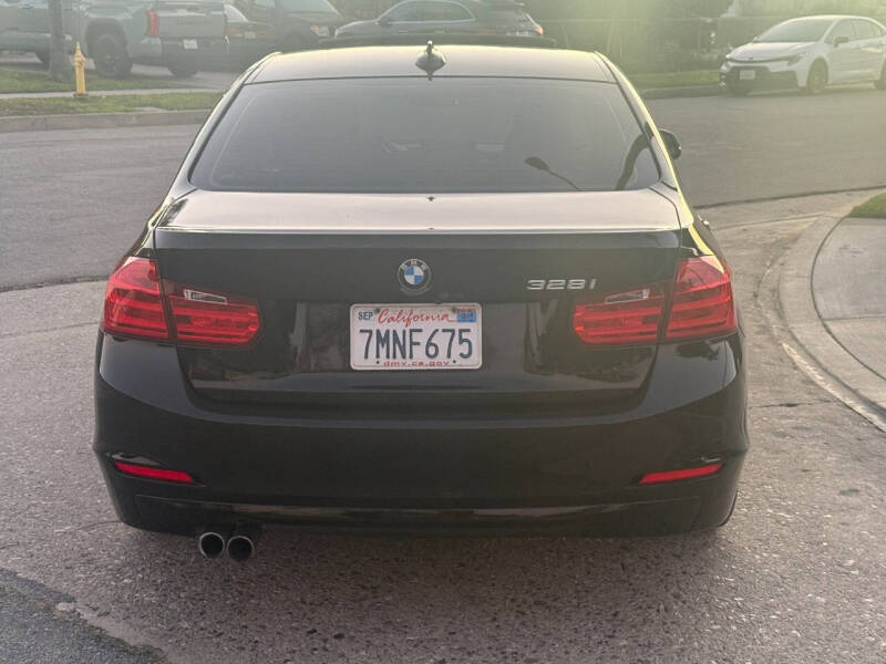 2015 BMW 3 Series 328i