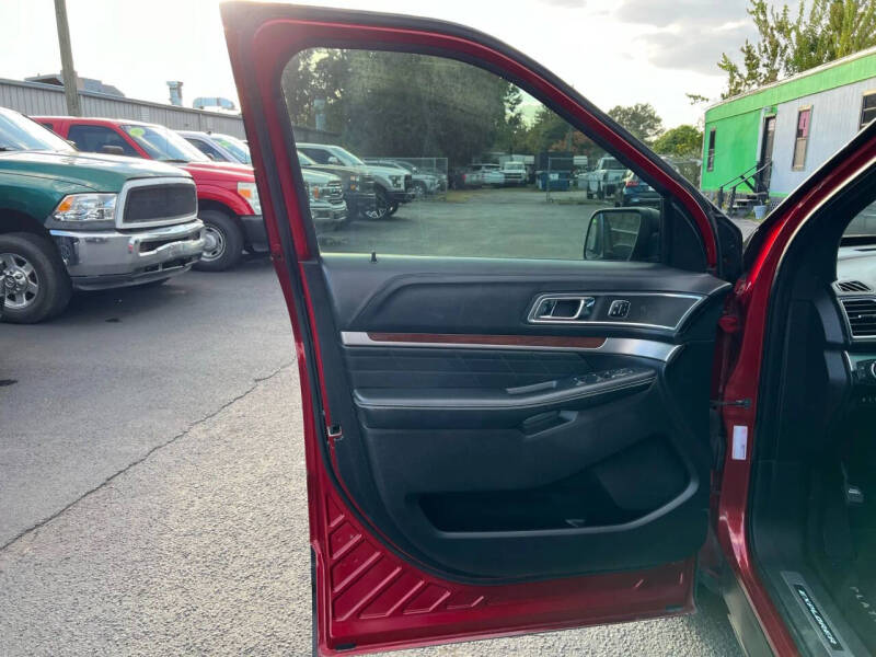 2018 Ford Explorer Platinum