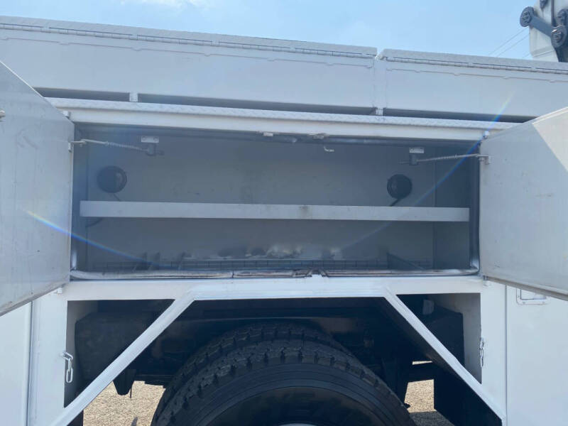 2008 Freightliner M2 106