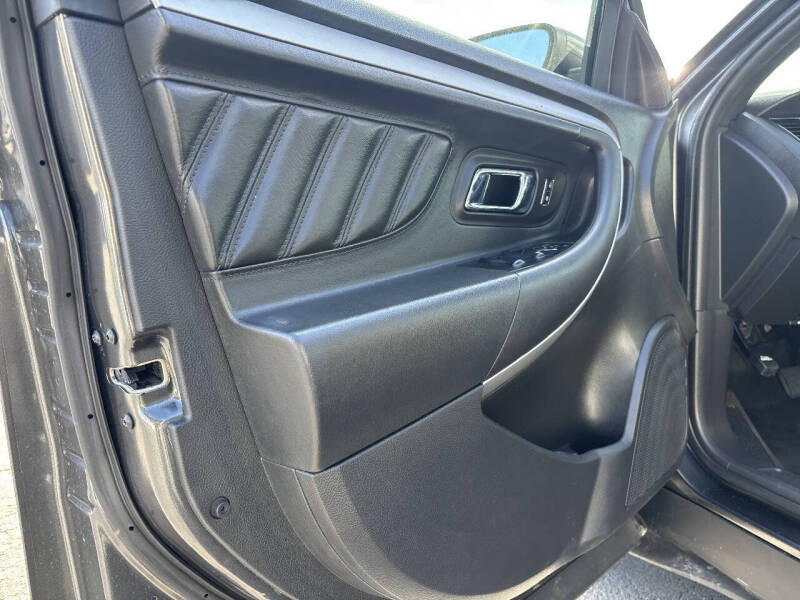 2018 Ford Taurus SEL