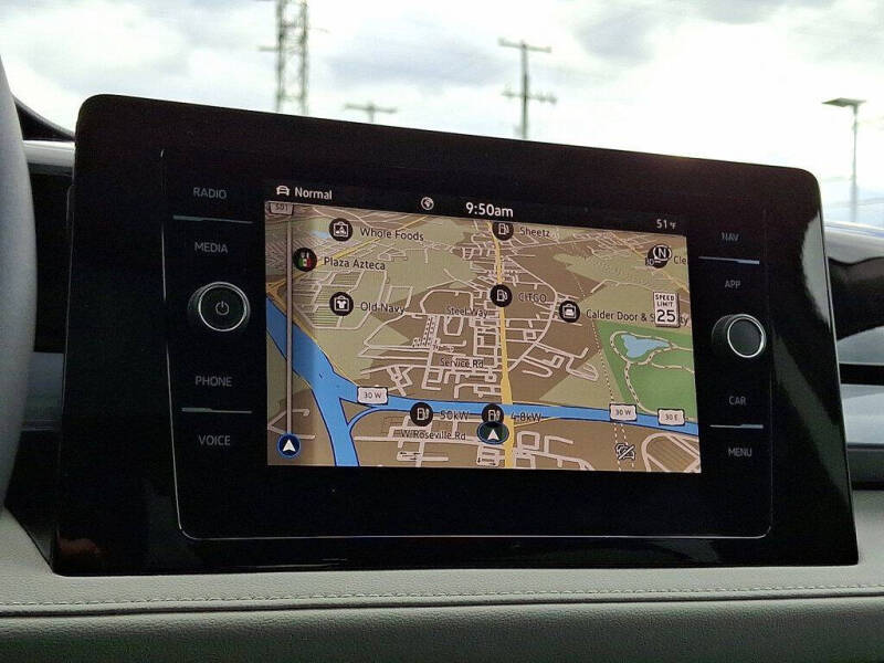 2025 Volkswagen Taos SEL 4Motion