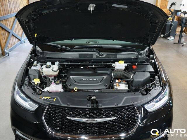 2022 Chrysler Pacifica Hybrid Touring L