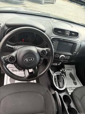 2019 Kia Soul +