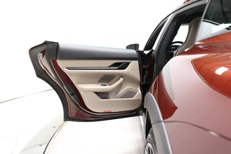 2022 Porsche Taycan 4 Cross Turismo