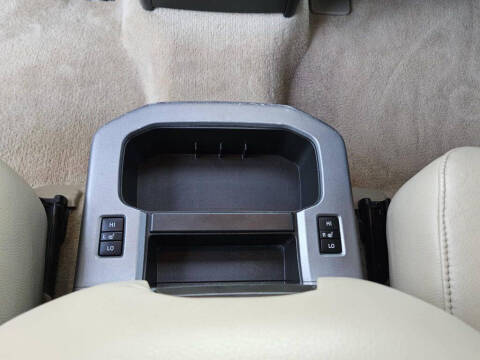 2011 Toyota Sequoia Platinum