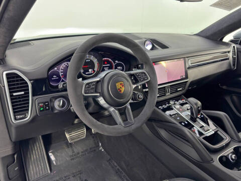2021 Porsche Cayenne GTS Coupe