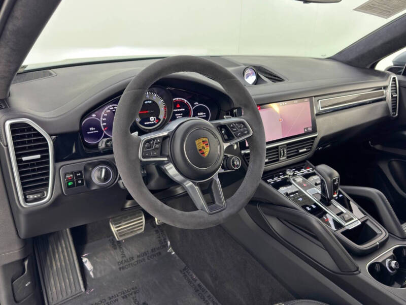 2021 Porsche Cayenne GTS Coupe