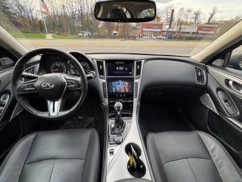 2021 Infiniti Q50 Luxe